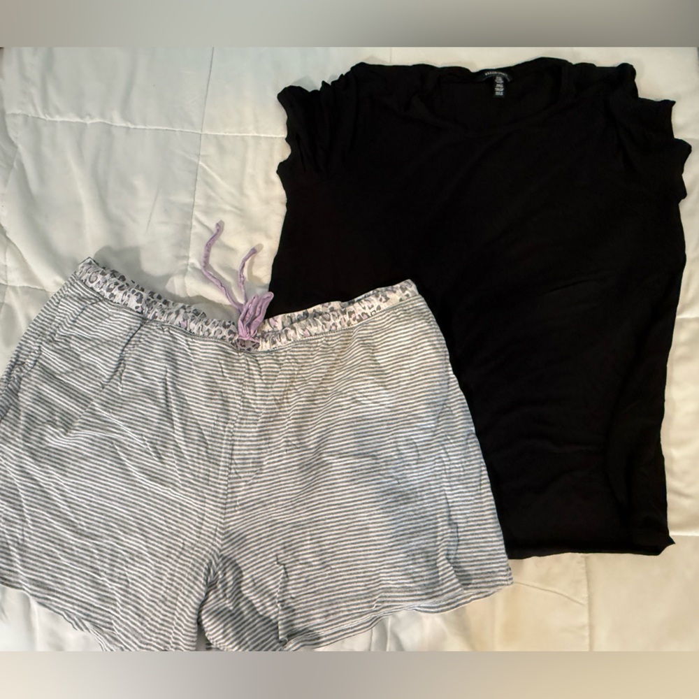 Carole Hochman & Ellen Tracy Cotton Shorts pajamas & Black short sleeve short